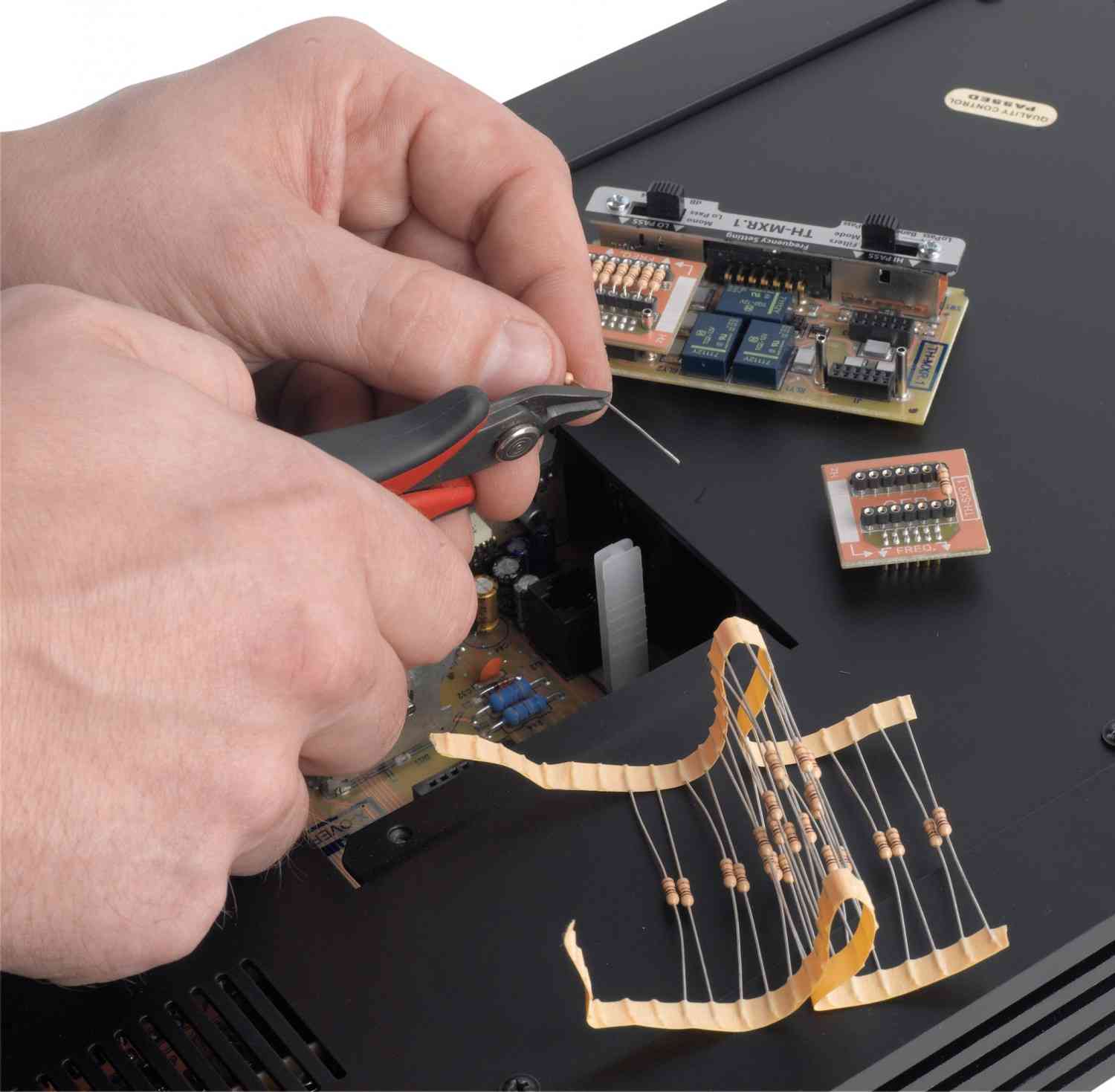 Herzblut: Audison Thesis TH due, Bild 4 Car-HiFi Endstufe 2-Kanal Audison Thesis TH due im Test, Bild 4