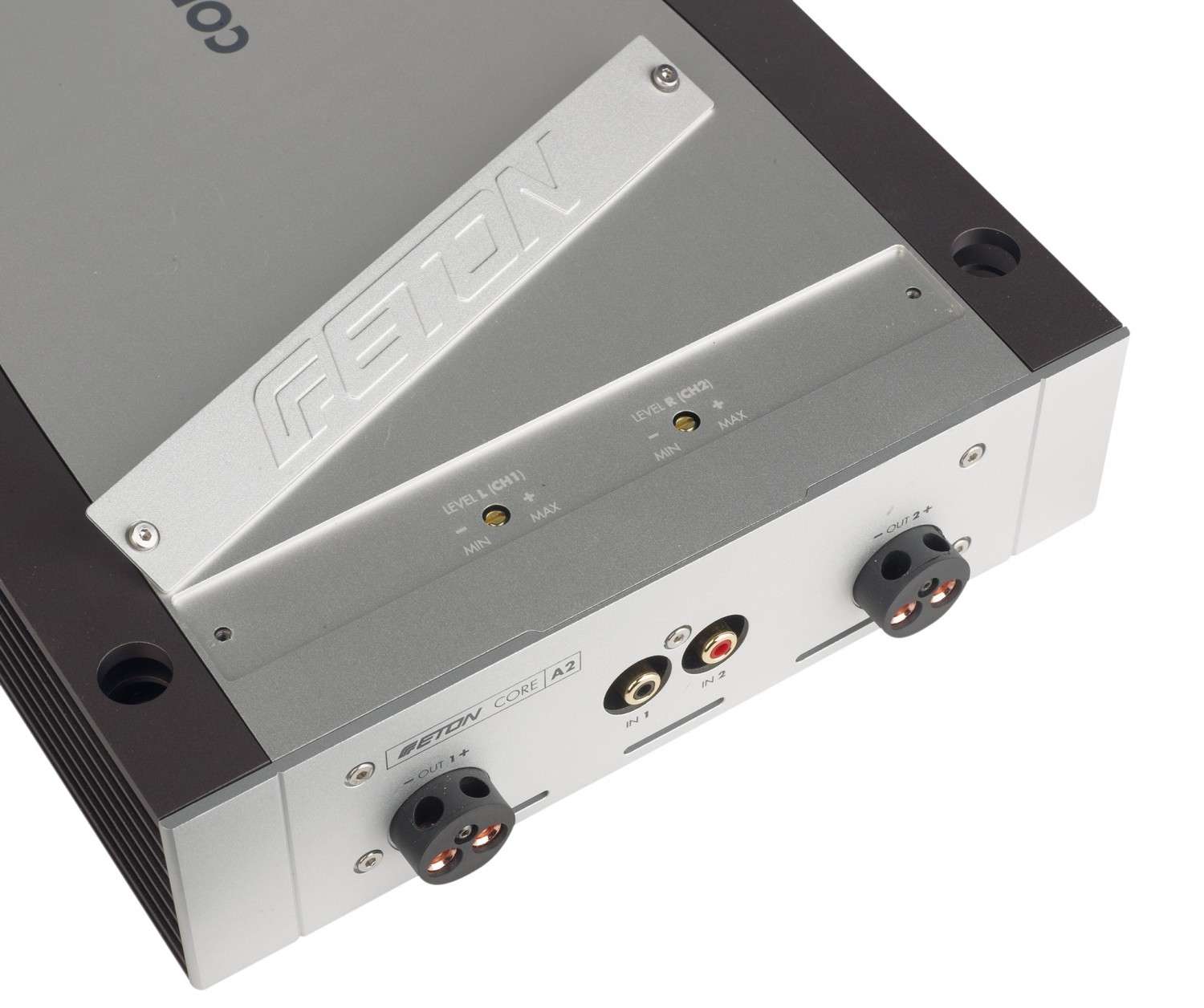 Detailarbeit: Eton Core 2, Bild 3 Car-HiFi Endstufe 2-Kanal Eton Core 2 im Test, Bild 3