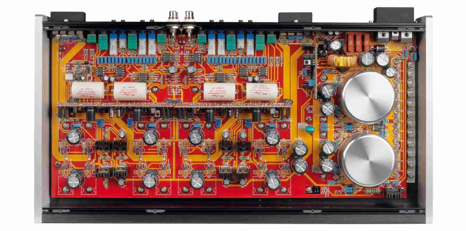 Sound Quality pur!: Ground Zero GZPA 4SQ, Bild 2 Car-HiFi Endstufe 4-Kanal Ground Zero GZPA 4SQ im Test, Bild 2