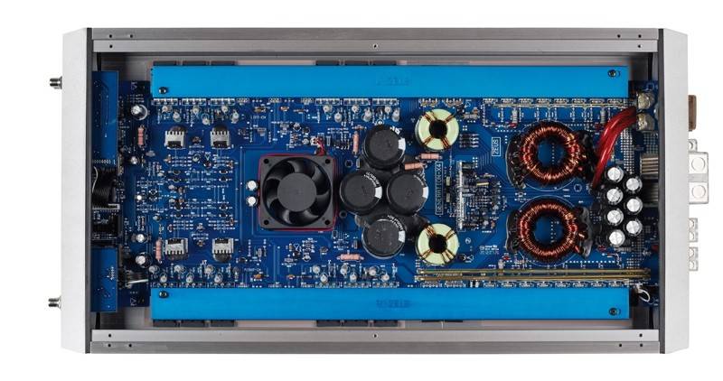 Serientest: Hifonics X4 Zeus, Bild 9 Car HiFi Endstufe Multikanal Hifonics X4 Zeus im Test , Bild 9
