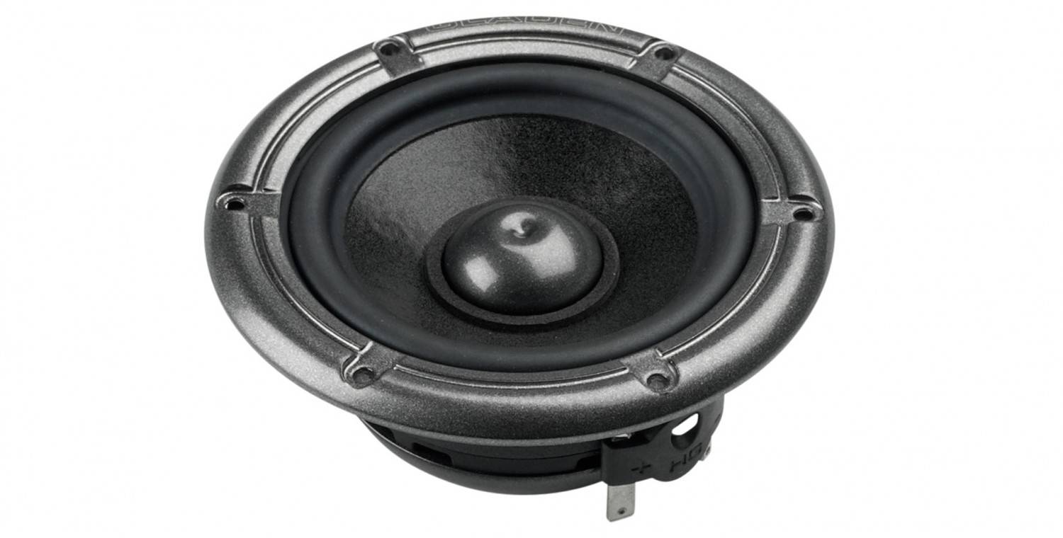 Galaktisch: Gladen Audio Zero Aerospace 165.3 aktiv, Bild 4 Car-HiFi-Lautsprecher 16cm Gladen Audio Zero Aerospace 165.3 aktiv im Test, Bild 4