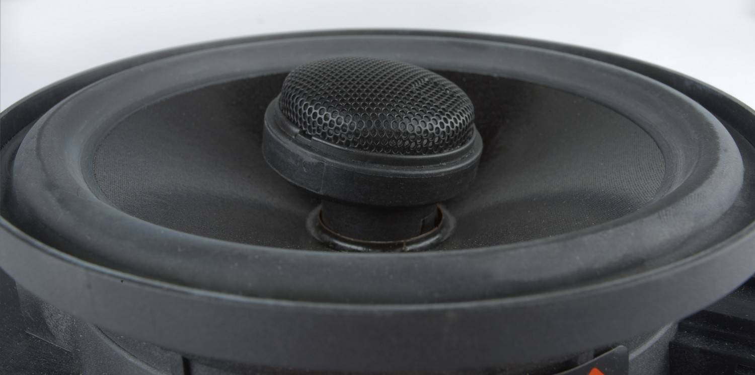 Quick´n´easy: Soumatrix Xtase 146VMA, Bild 2 Car-HiFi Lautsprecher fahrzeugspezifisch Soumatrix Xtase 146VMA im Test, Bild 2