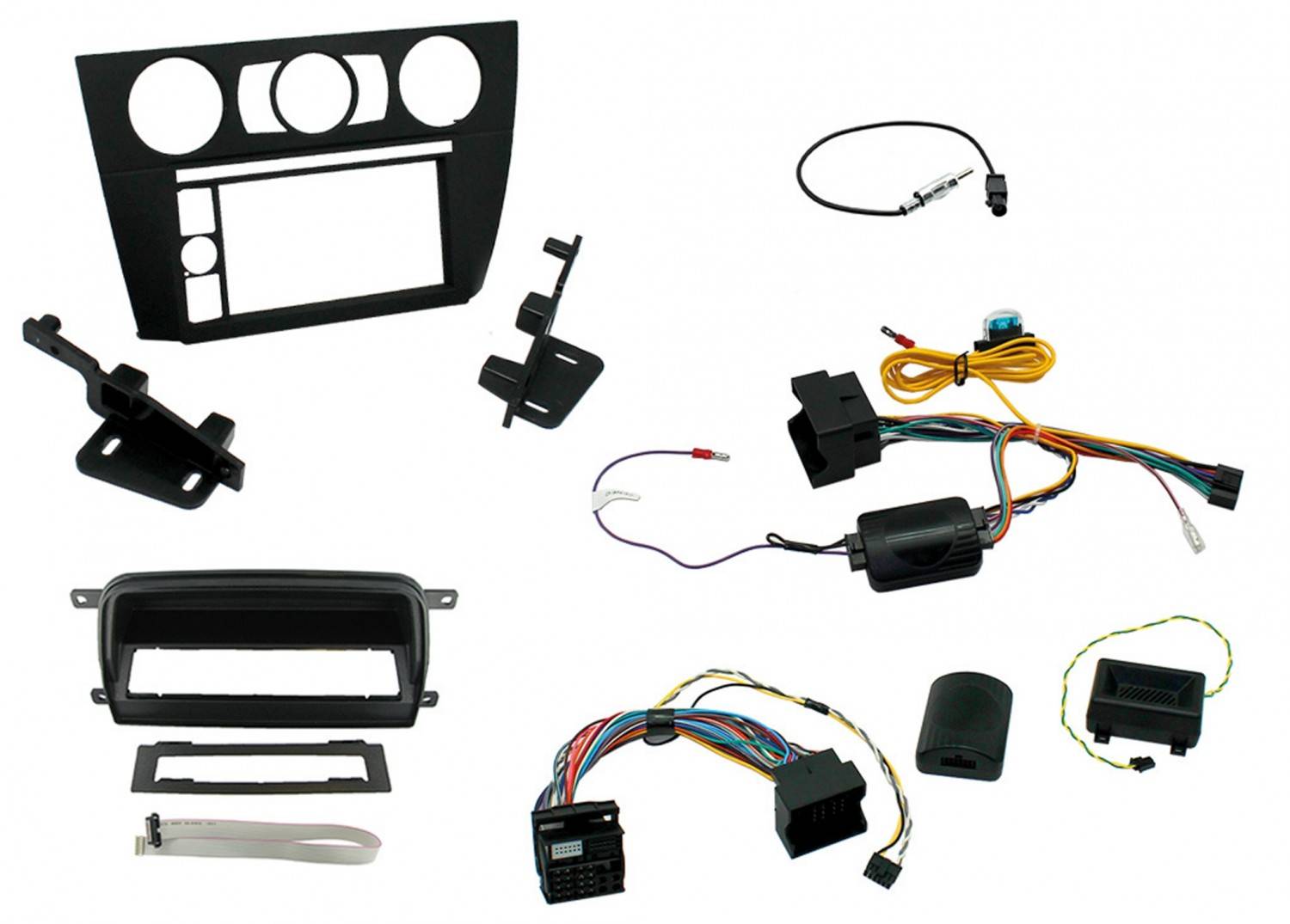 Passgenaue Lösungen von Zenec: Zenec OmniMask-Einbaukits, Bild 2 Car-Hifi sonstiges Zenec OmniMask-Einbaukits im Test, Bild 2