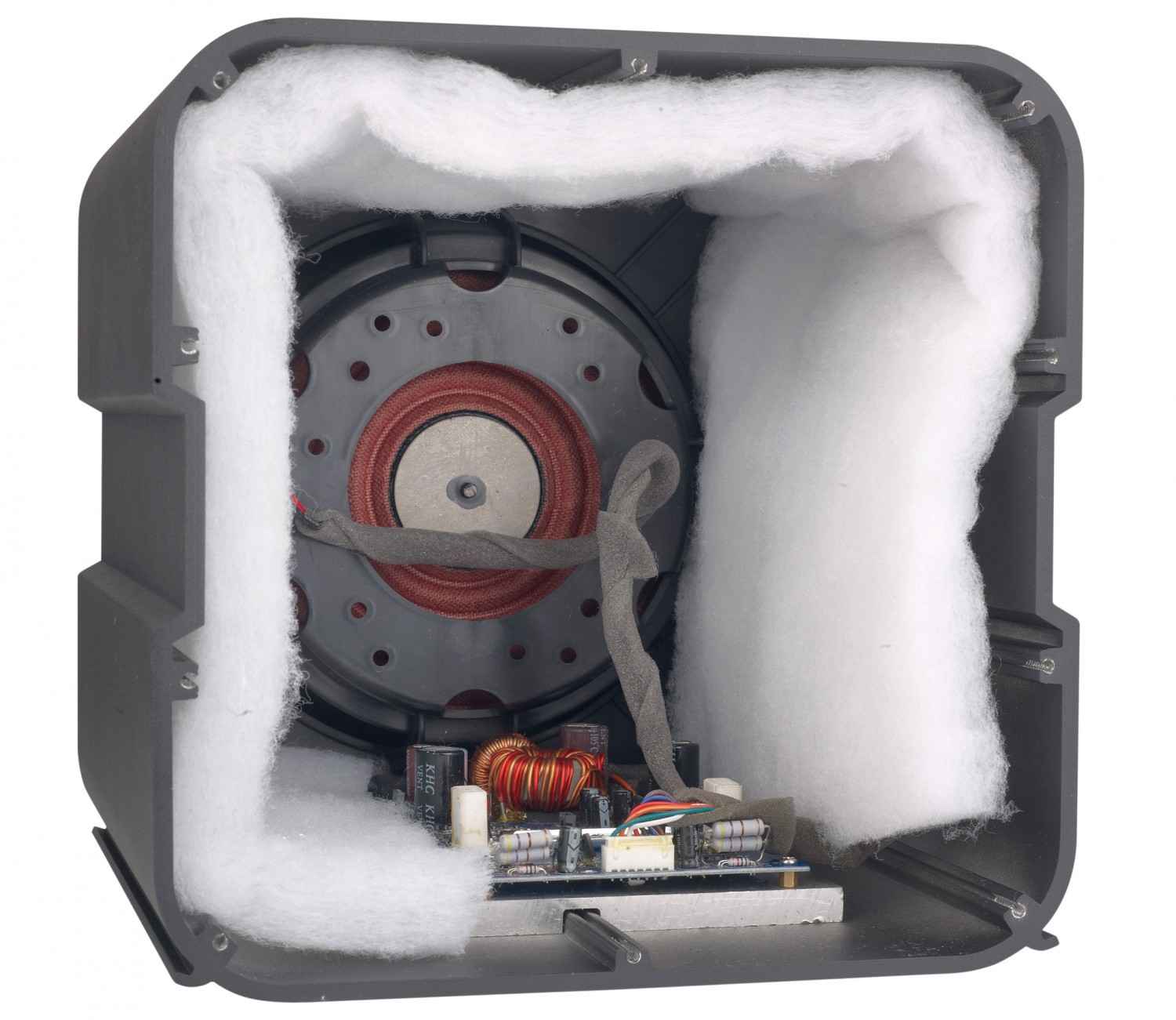 Power- Cube: ESX V1600A, Bild 3 Car-Hifi Subwoofer Aktiv ESX V1600A im Test, Bild 3