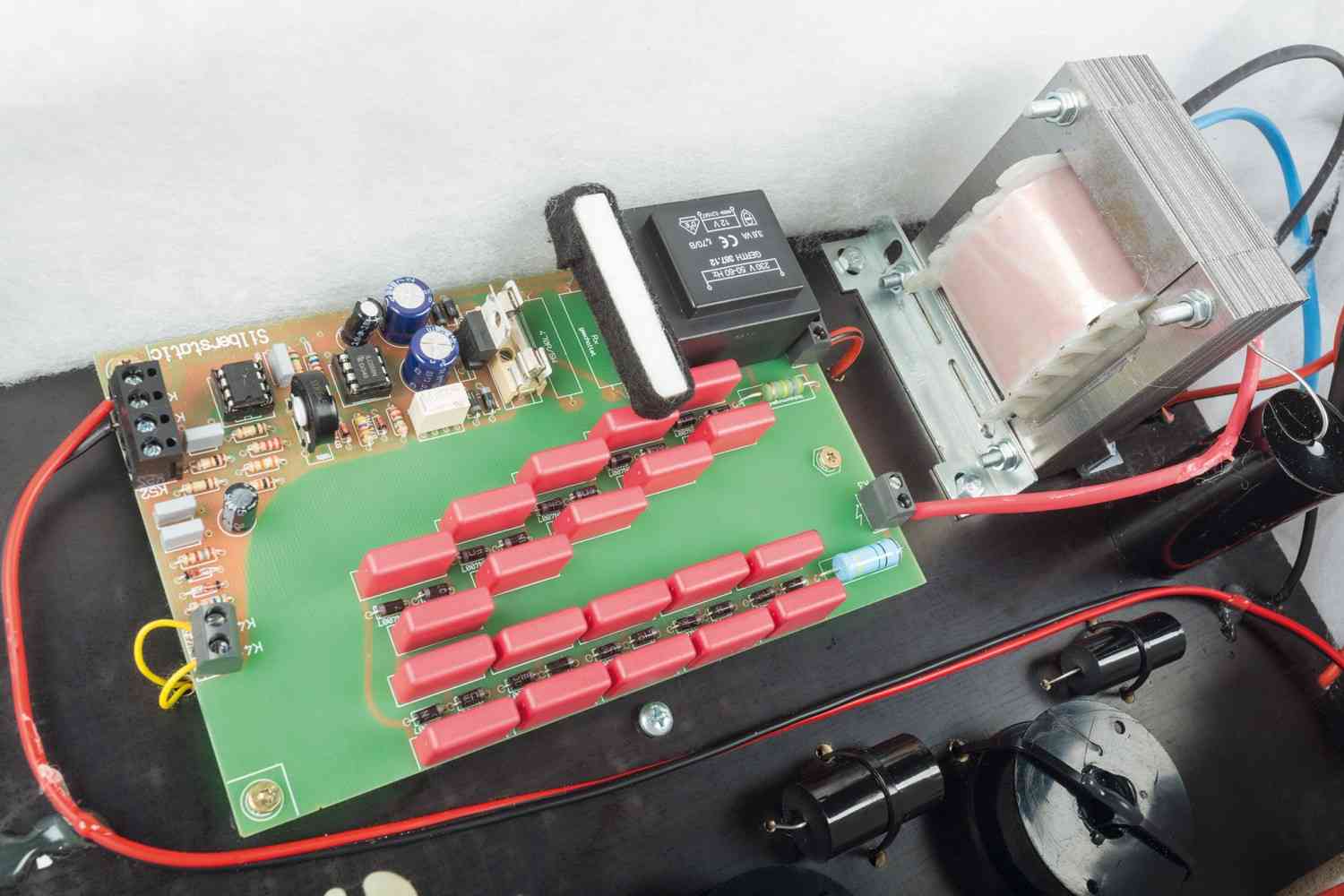Lautsprecher Stereo CEC Benzai im Test, Bild 6
