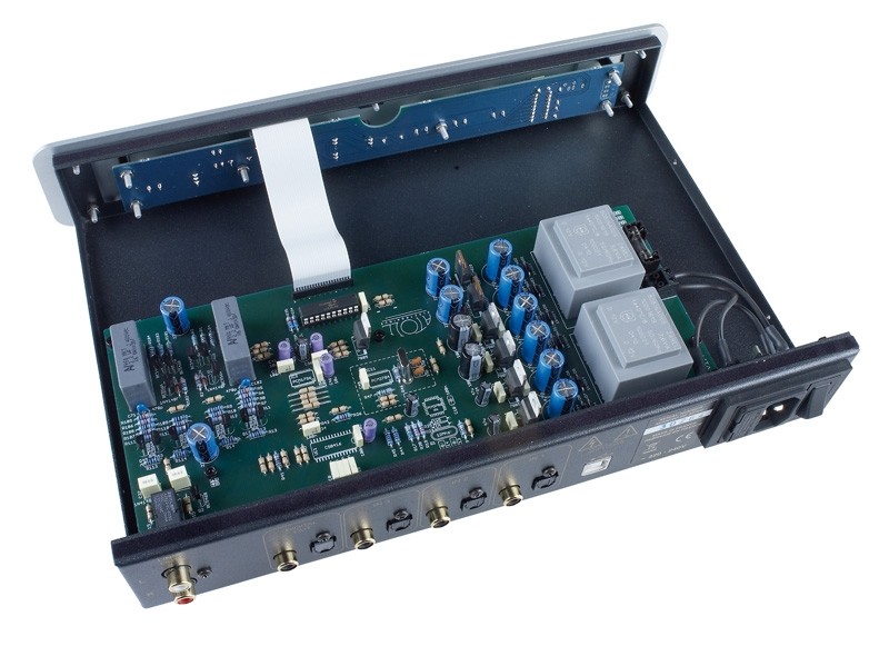 Französisch für Fortgeschrittene: Atoll DAC 100, Bild 2 D/A-Wandler Atoll DAC 100 im Test, Bild 2
