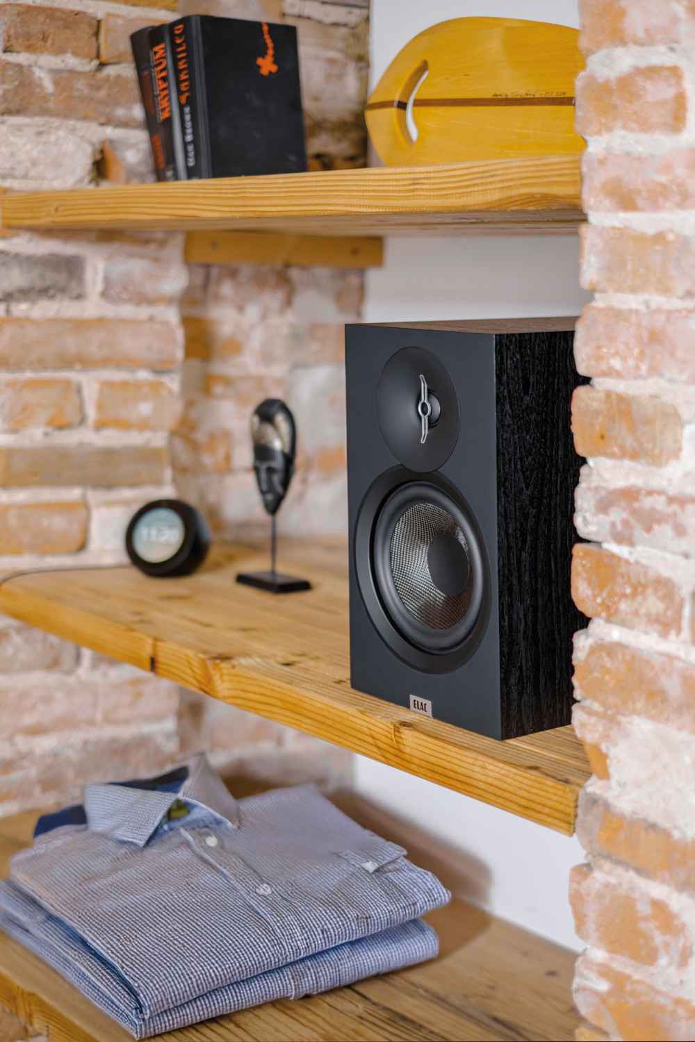 Gehobener Einstieg: Elac Debut 3.0 DB5.3-BK, Bild 9 Lautsprecher Stereo Elac Debut 3.0 DB5.3-BK im Test, Bild 9