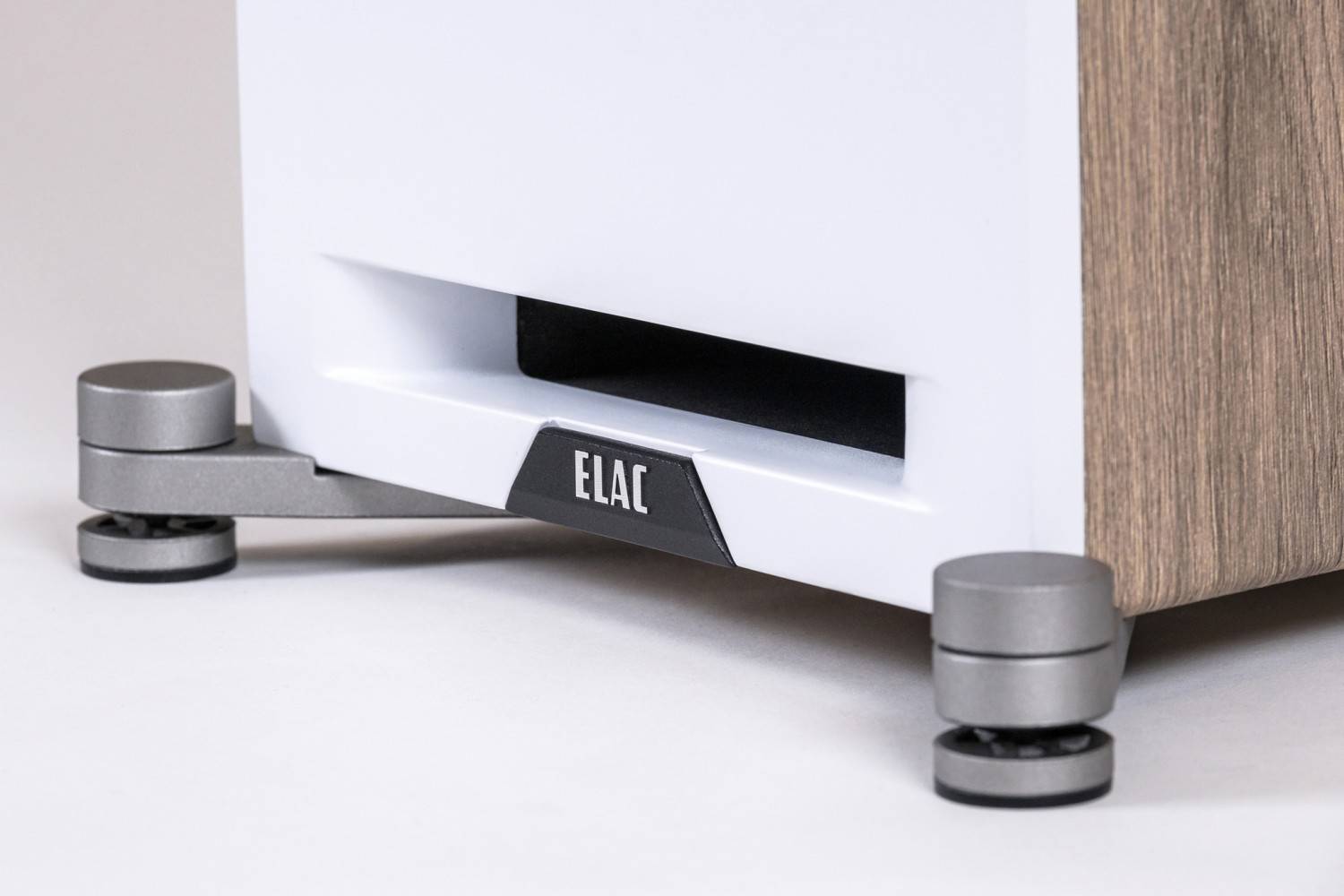 Lautsprecher Surround Elac Debut Reference 5.1-Set im Test, Bild 2