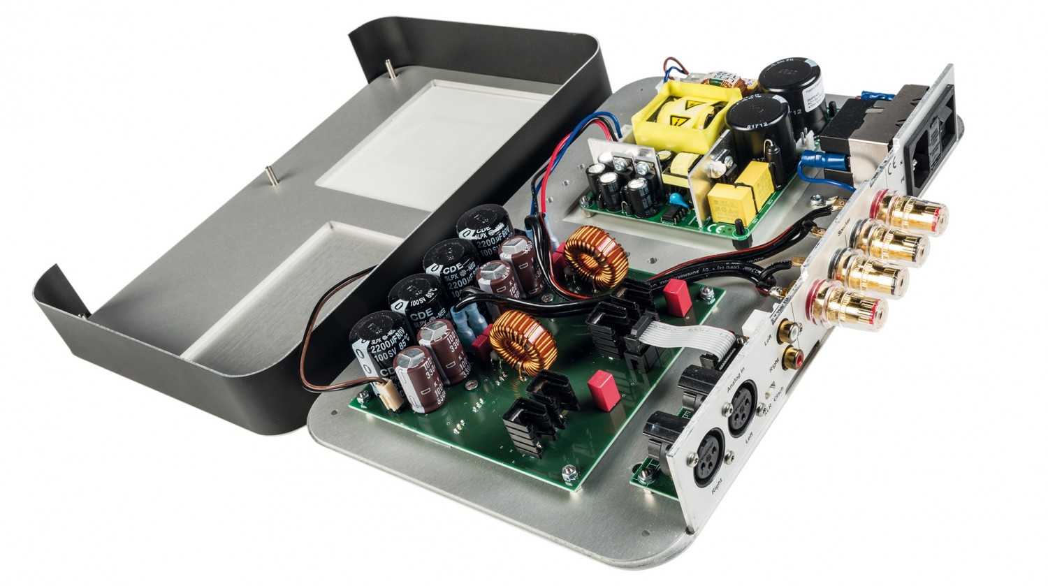 ... Kontrolle ist besser: HiFi-Akademie PowerAmp P6s, Bild 4 Endstufen HiFi-Akademie PowerAmp P6s im Test, Bild 4