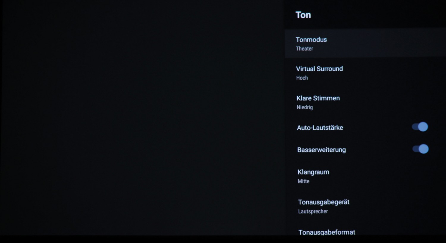 Beamer mit Android TV: Epson EH-LS300, Bild 9 Beamer Epson EH-LS300 im Test, Bild 9