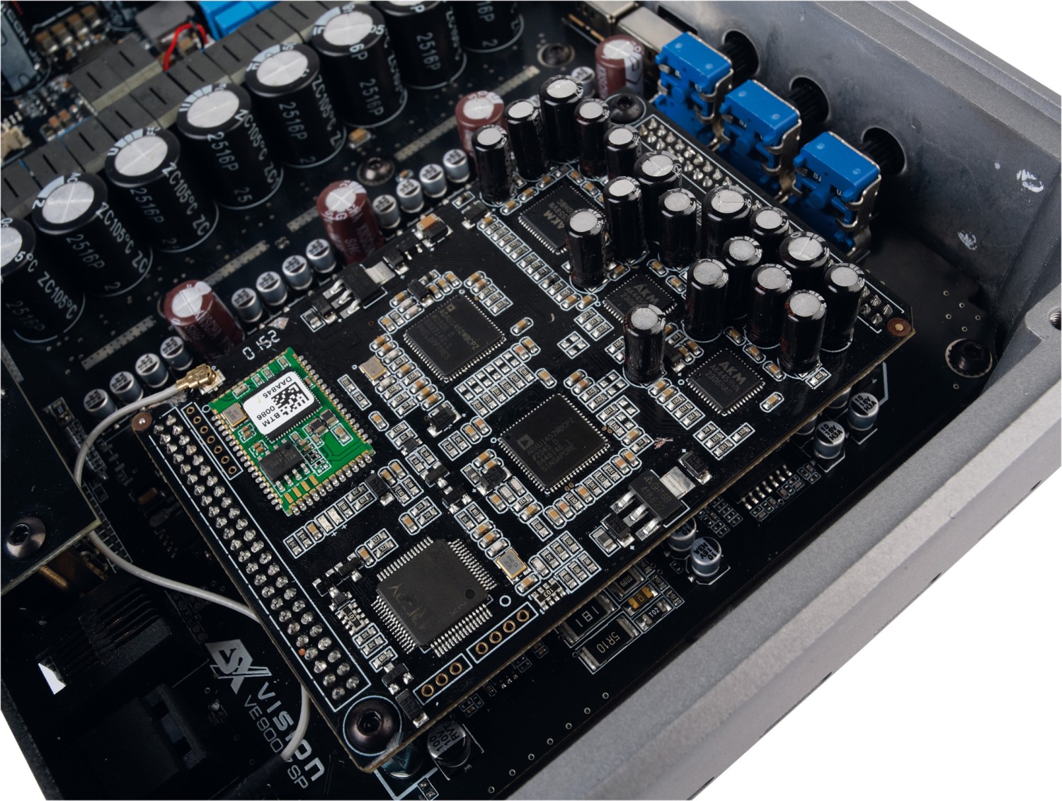 Car Hifi Endstufe Multikanal ESX VE1000.6SP im Test, Bild 2