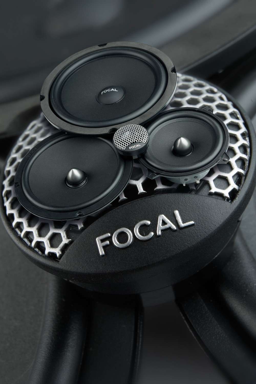 Serientest: Focal (Car) ISU130, Focal (Car) ISU165, Focal (Car) ISU200, Bild 1 Car-HiFi-Lautsprecher 13cm Focal (Car) ISU130, Focal (Car) ISU165, Focal (Car) ISU200 im Test , Bild 1