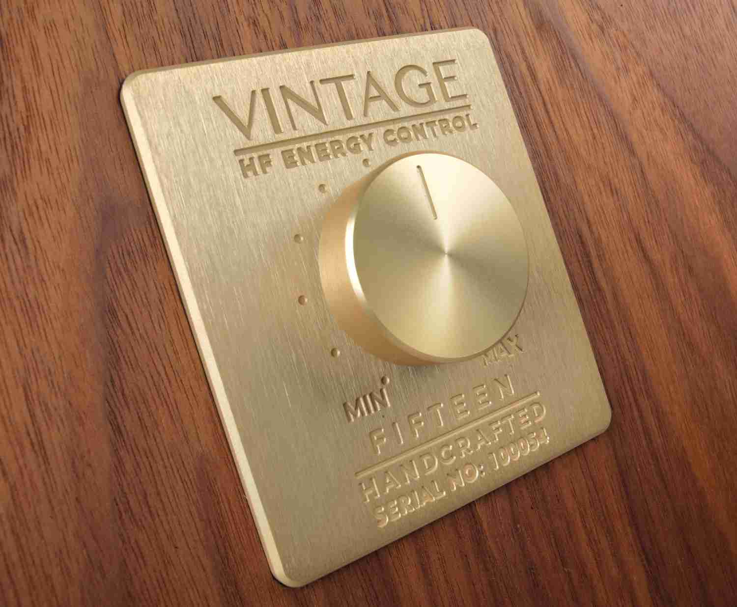 Lautsprecher Stereo Fyne Audio Vintage Fifteen im Test, Bild 2