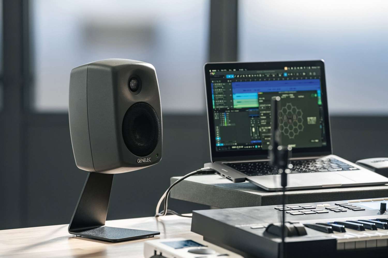 Serientest: Genelec 8320AMM, Genelec 7350APM, Bild 2 Fahrradcomputer Genelec 8320AMM, Genelec 7350APM im Test , Bild 2