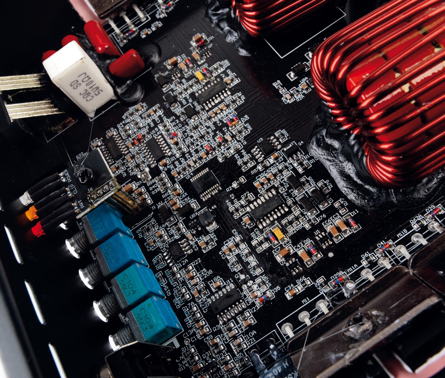 Serientest: Ground Zero GZCA 3000X.M1, Ground Zero GZCA 8000.M1, Ground Zero GZCA 13000.M1, Bild 3 Car Hifi Endstufe Mono Ground Zero GZCA 3000X.M1, Ground Zero GZCA 8000.M1, Ground Zero GZCA 13000.M1 im Test , Bild 3