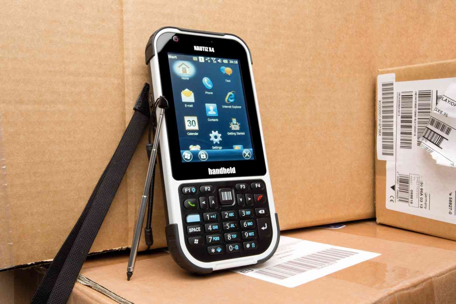 Working hard: Handheld Nautiz X4, Bild 1 Mobile sonstiges Handheld Nautiz X4 im Test, Bild 1