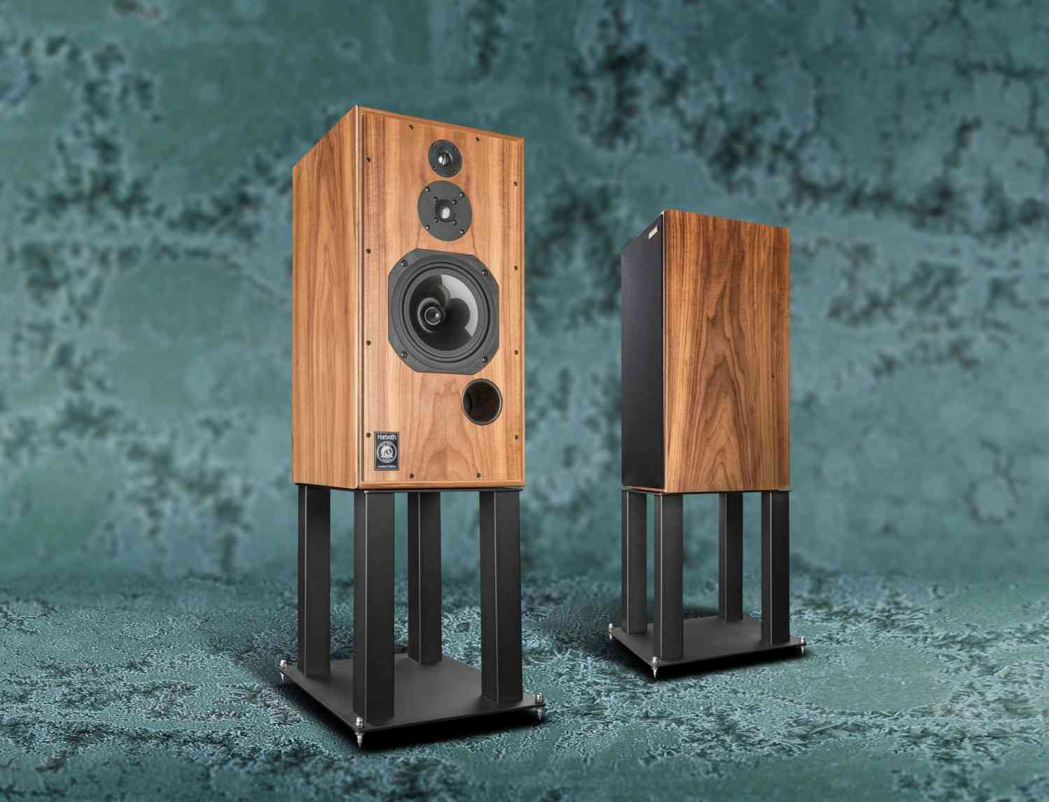 Das ewig junge Geburtstagskind: Harbeth HL5 – 40th Anniversary Edition, Bild 1 Lautsprecher Stereo Harbeth HL5 – 40th Anniversary Edition im Test, Bild 1