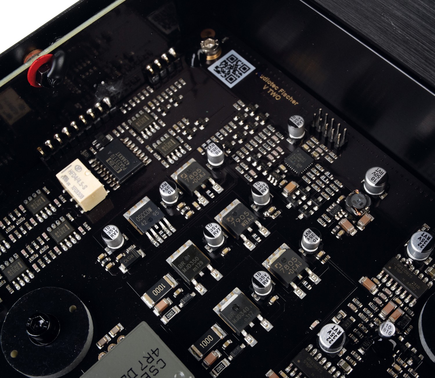 Car Hifi Endstufe 2-Kanal Helix V TWO im Test, Bild 3