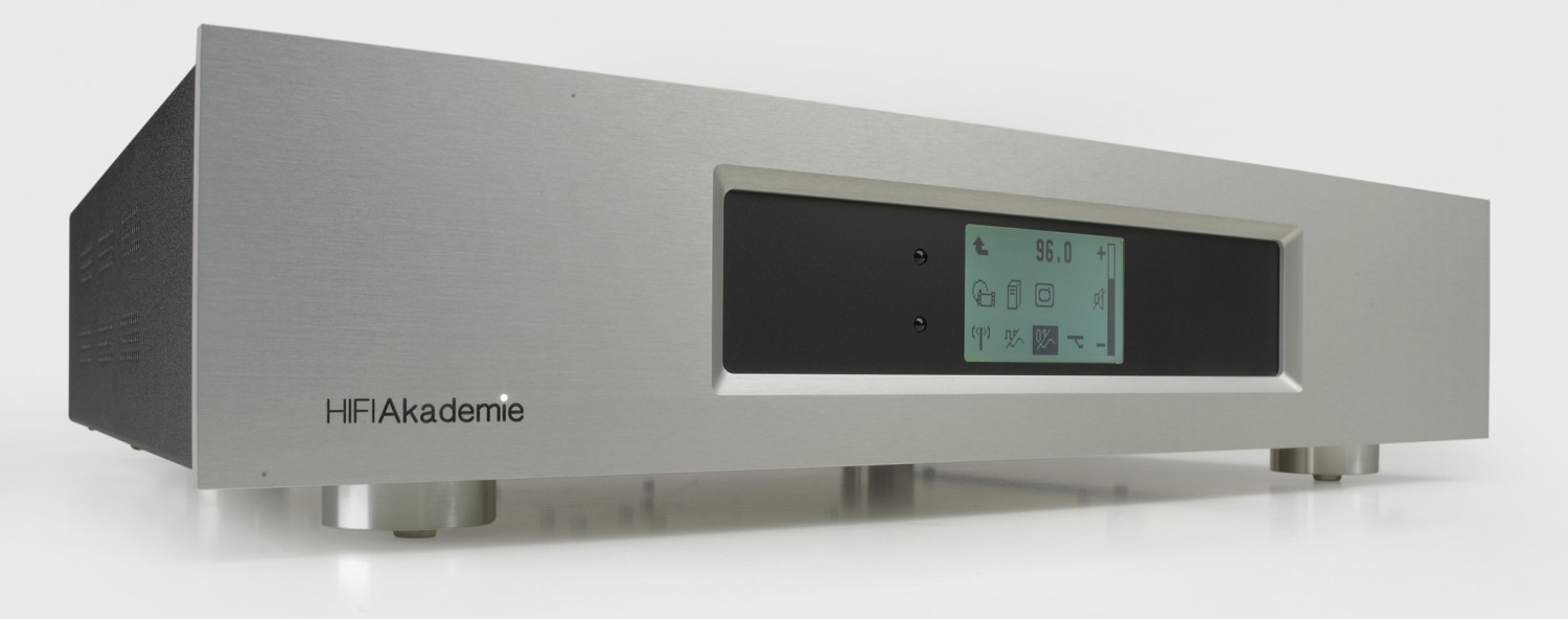 Raus aus dem Elfenbeinturm: HiFi-Akademie PowerDAC mit neuer P6-Endstufe, Bild 1 D/A-Wandler HiFi-Akademie PowerDAC mit neuer P6-Endstufe im Test, Bild 1