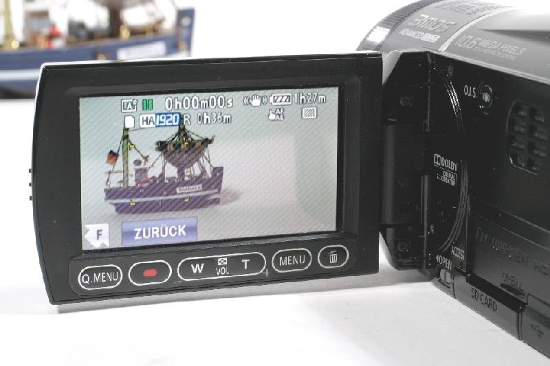 Full HD für große Jungs?: Panasonic HDC-SD300, Bild 5 Camcorder Panasonic HDC-SD300 im Test, Bild 5