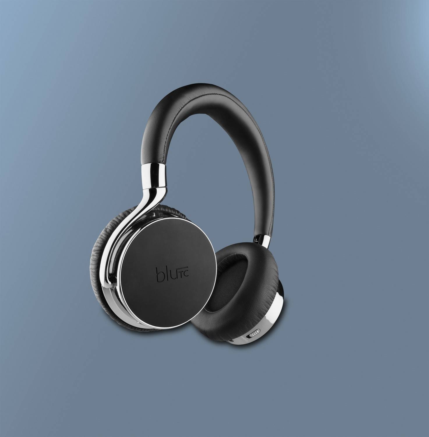 Chrom und Nadelstreifen: Imperial bluTC, Bild 1 Kopfhörer Hifi Imperial bluTC im Test, Bild 1