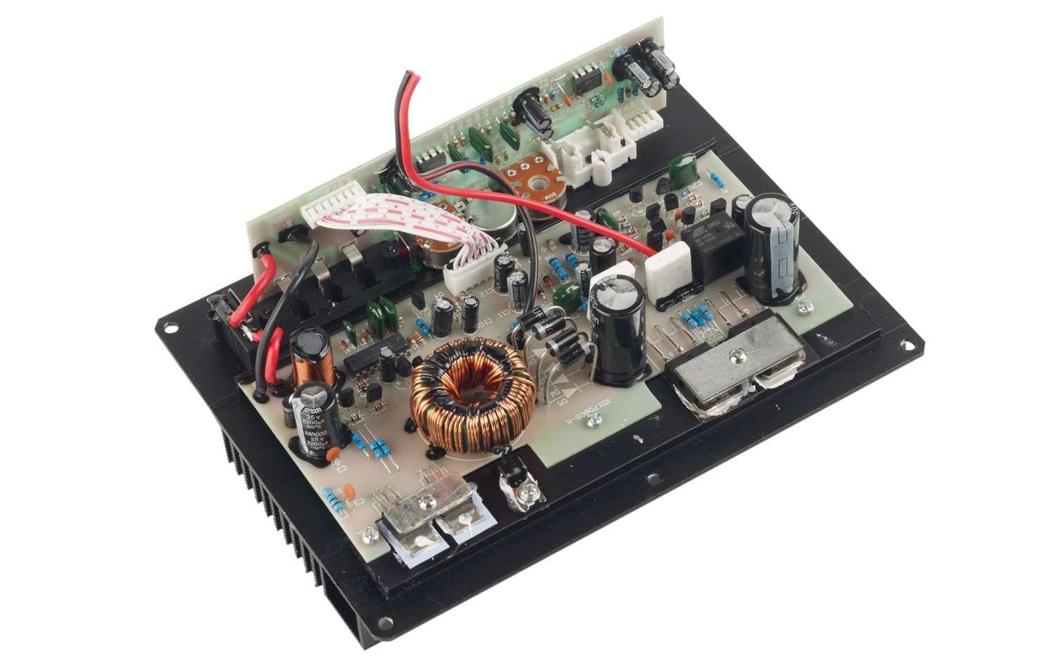 Crunch GTI800A, Bild 2 In-Car Subwoofer Aktiv Crunch GTI800A im Test, Bild 2