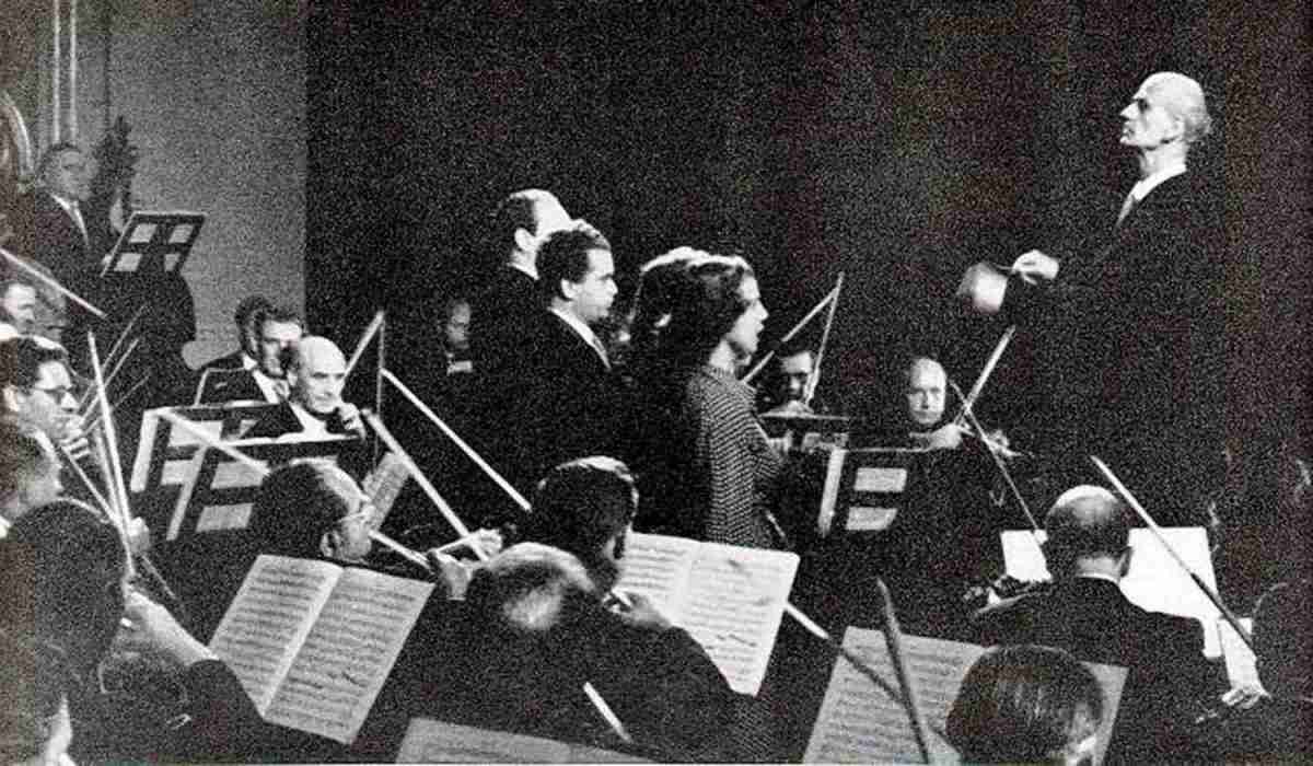 Komponist: Ludwig van Beethoven · Interpret: Elisabeth Schwarzkopf, Elsa Cavelti, Ernst Heaf- liger, Otto Edelmann, Luzerner Festspielchor, Philharmonia Orchestra, Wilhelm Furtwängler - Symphonie IX: Komponist: Ludwig van Beethoven · Interpret: Elisa2 Schallplatte Komponist: Ludwig van Beethoven · Interpret: Elisabeth Schwarzkopf, Elsa Cavelti, Ernst Heaf- liger, Otto Edelmann, Luzerner Festspielchor, Philharmonia Orchestra, Wilhelm Furtwängler - Symphonie IX (Audite) im Test, Bild 2