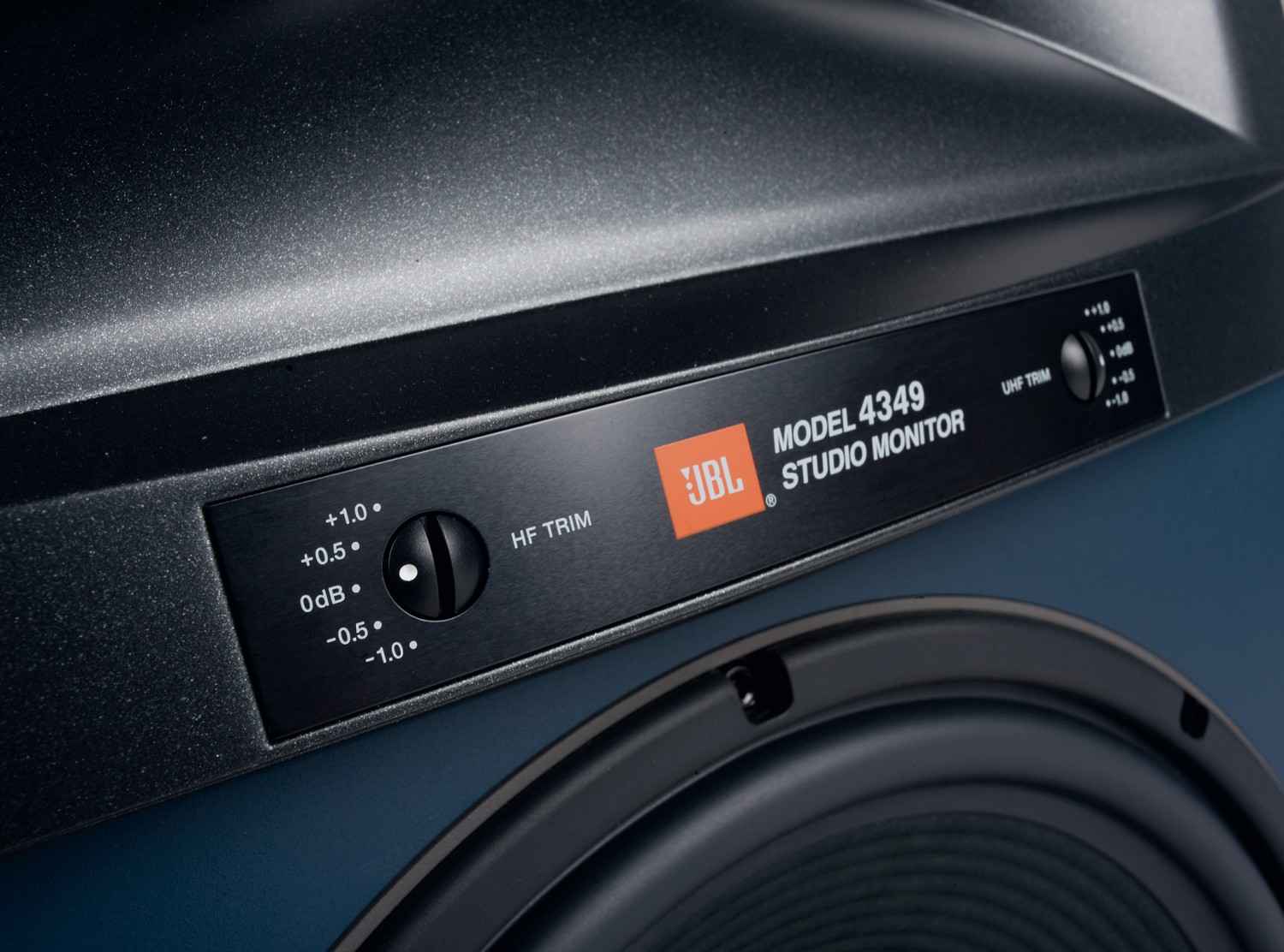 Lautsprecher Stereo JBL 4349 im Test, Bild 8