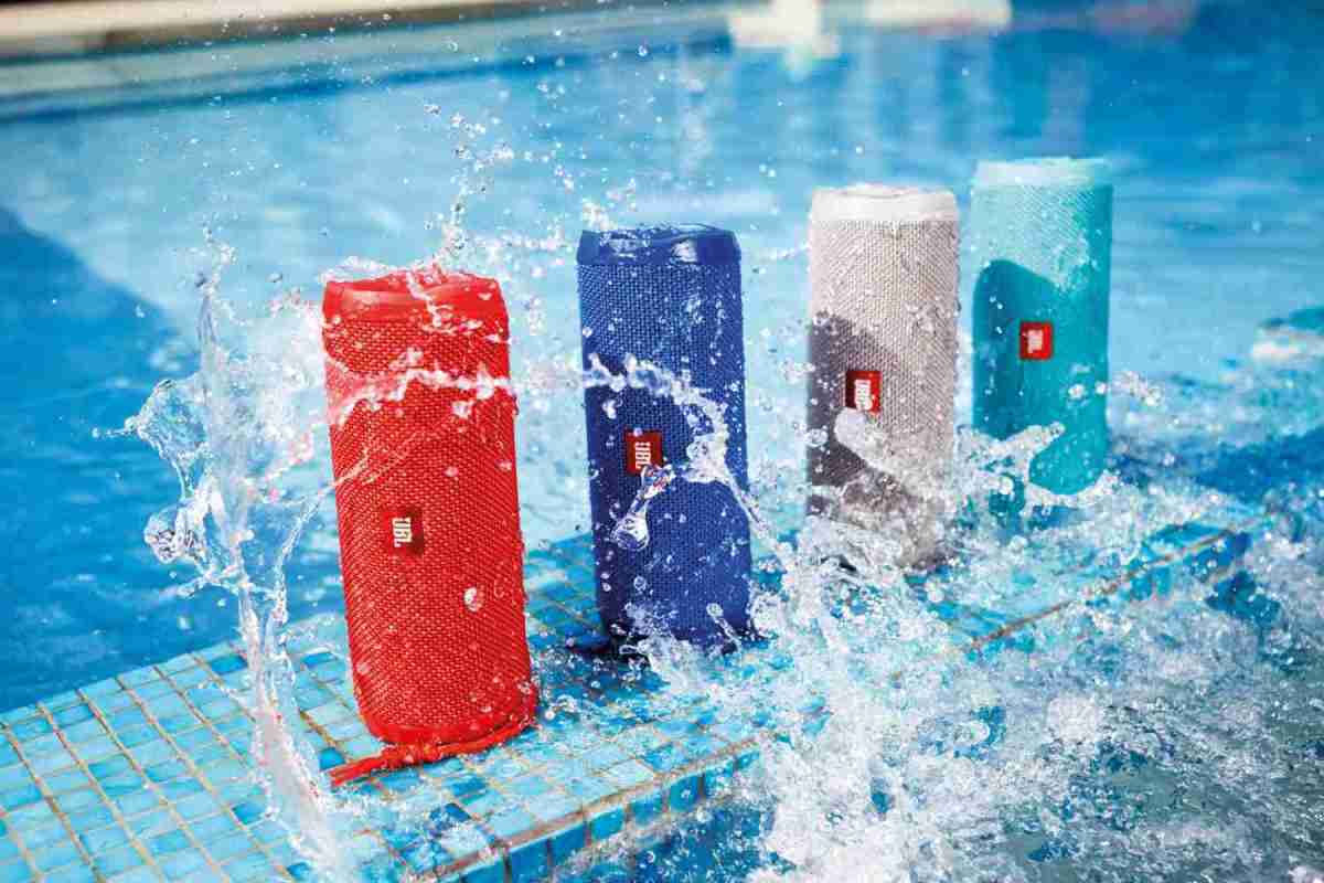 Bass-Trommel: JBL Flip4, Bild 1 Bluetooth-Lautsprecher JBL Flip4 im Test, Bild 1