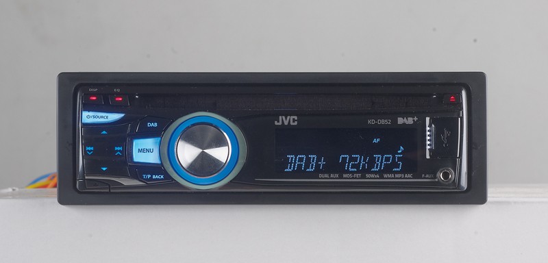 1-DIN-Autoradios JVC KD-DB52 im Test, Bild 1