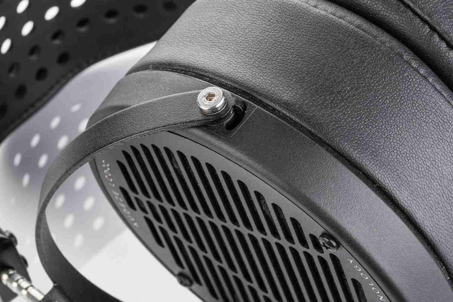 Over-Ear-Kopfhörer Audeze LCD-2 Classic: Audeze LCD-2C, Bild 4 Kopfhörer Hifi Audeze LCD-2C im Test, Bild 4