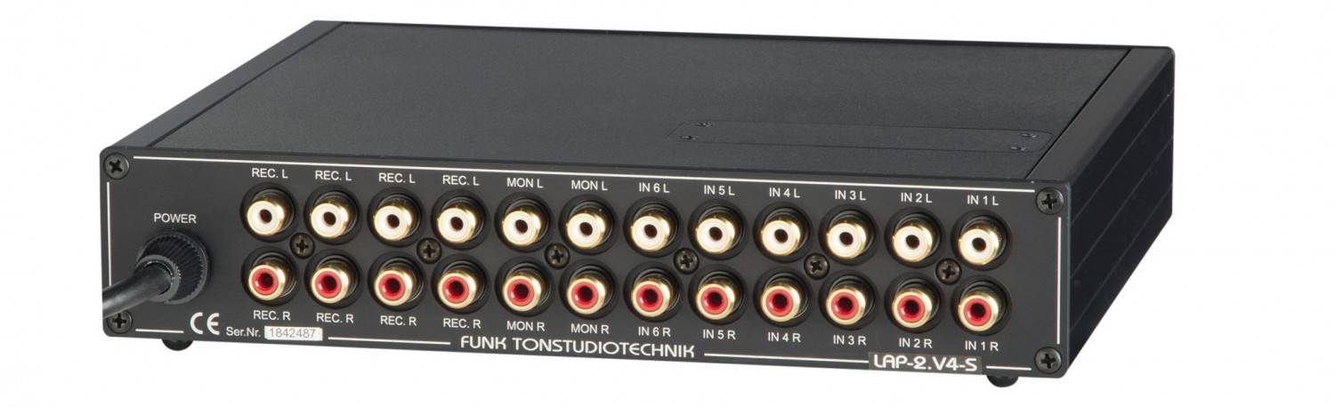 Vorverstärker Funk Tonstudiotechnik LAP-2.V4-S J: Funk LAP-2.V4-S J, Bild 3 Kopfhörerverstärker Funk LAP-2.V4-S J im Test, Bild 3