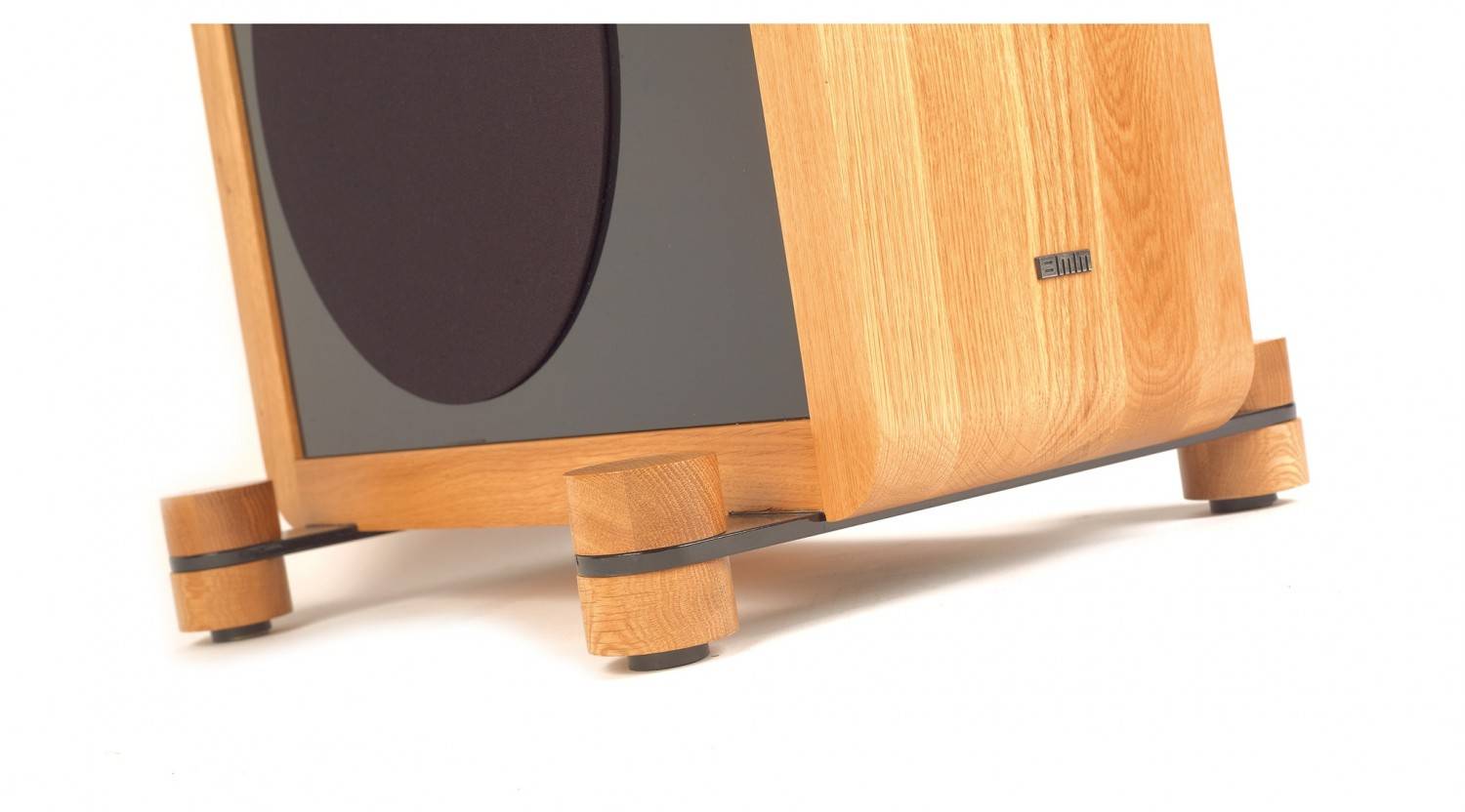 High End Designlautsprecher: 8MM Audio Labs PIU, Bild 9 Lautsprecher Stereo 8MM Audio Labs PIU im Test, Bild 9