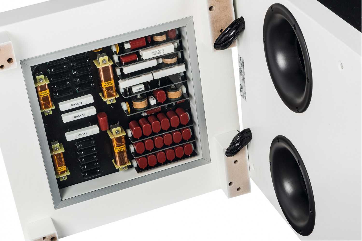 Allseits beliebt: Nubert NuPyramide 717, Bild 8 Lautsprecher Stereo Nubert NuPyramide 717 im Test, Bild 8