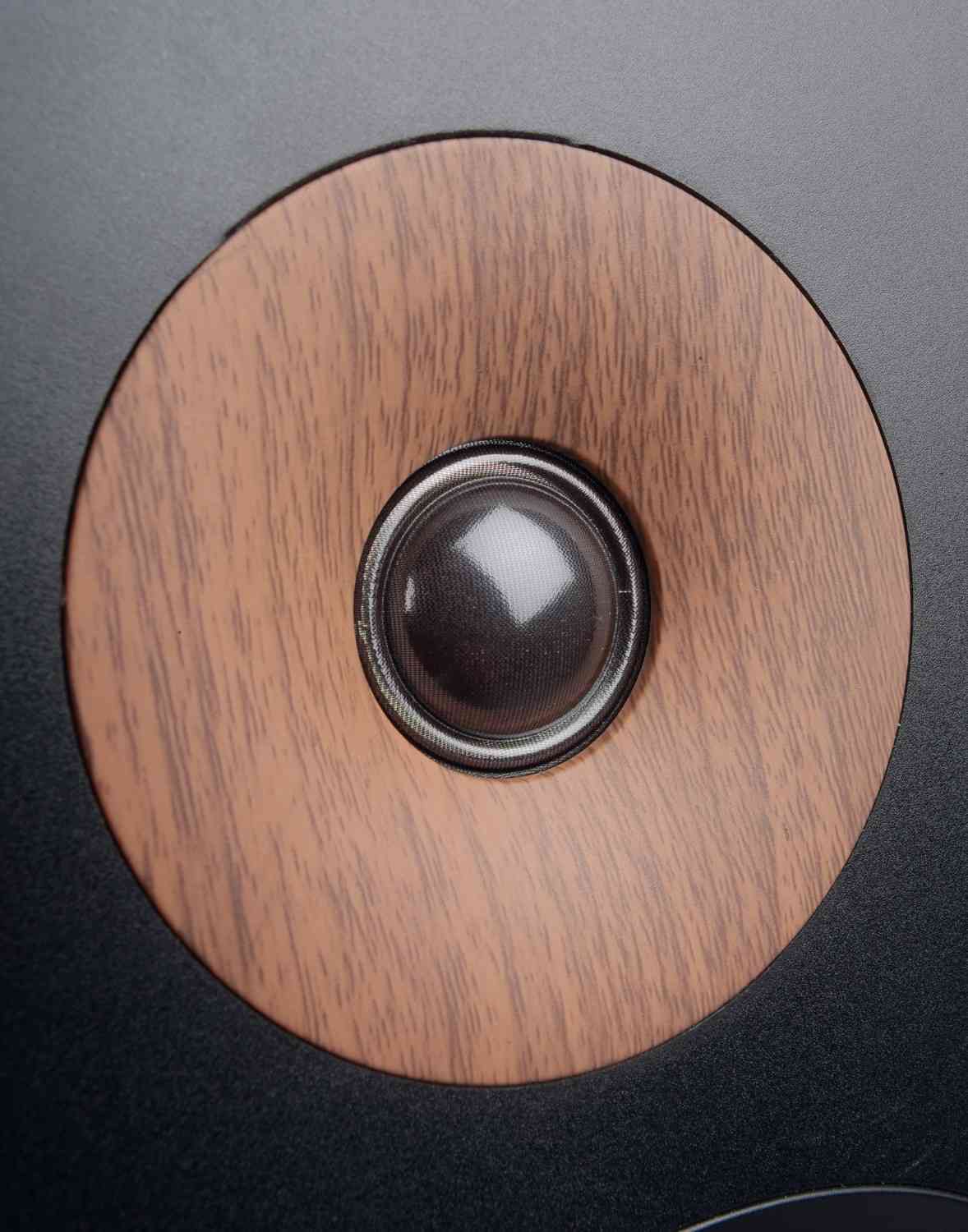 Sound & Style: Jamo S 809 HCS/S 810 Sub/S 8 ATM, Bild 2 Lautsprecher Surround Jamo S 809 HCS/S 810 Sub/S 8 ATM im Test, Bild 2