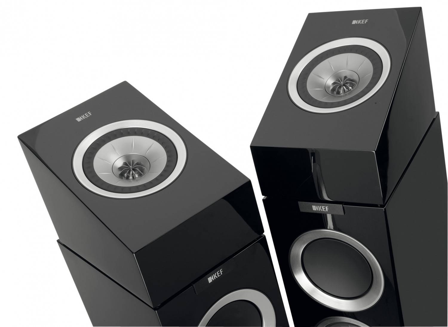 On top!: KEF R-500 5.4.1 Atmos-Set, Bild 2 Lautsprecher Surround KEF R-500 5.4.1 Atmos-Set im Test, Bild 2