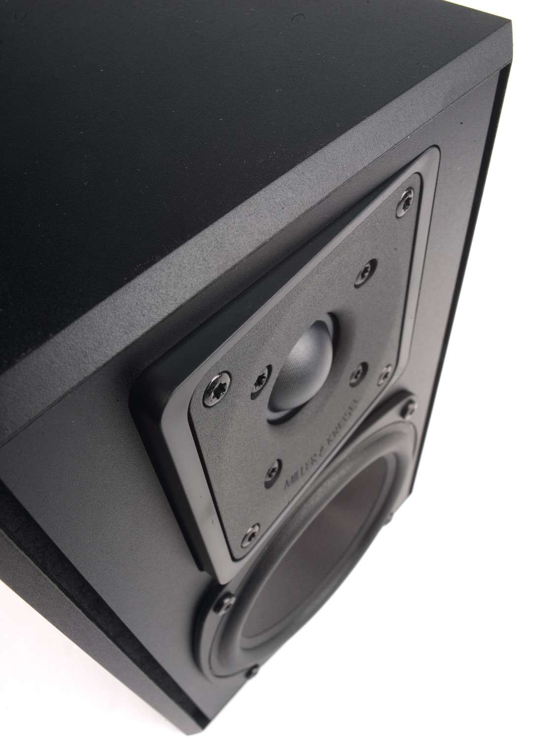 Klangstarkes THX-Lautsprecher-Set im Kompaktformat: M&K Sound LCR750 Set, Bild 5 Lautsprecher Surround M&K Sound LCR750 Set im Test, Bild 5
