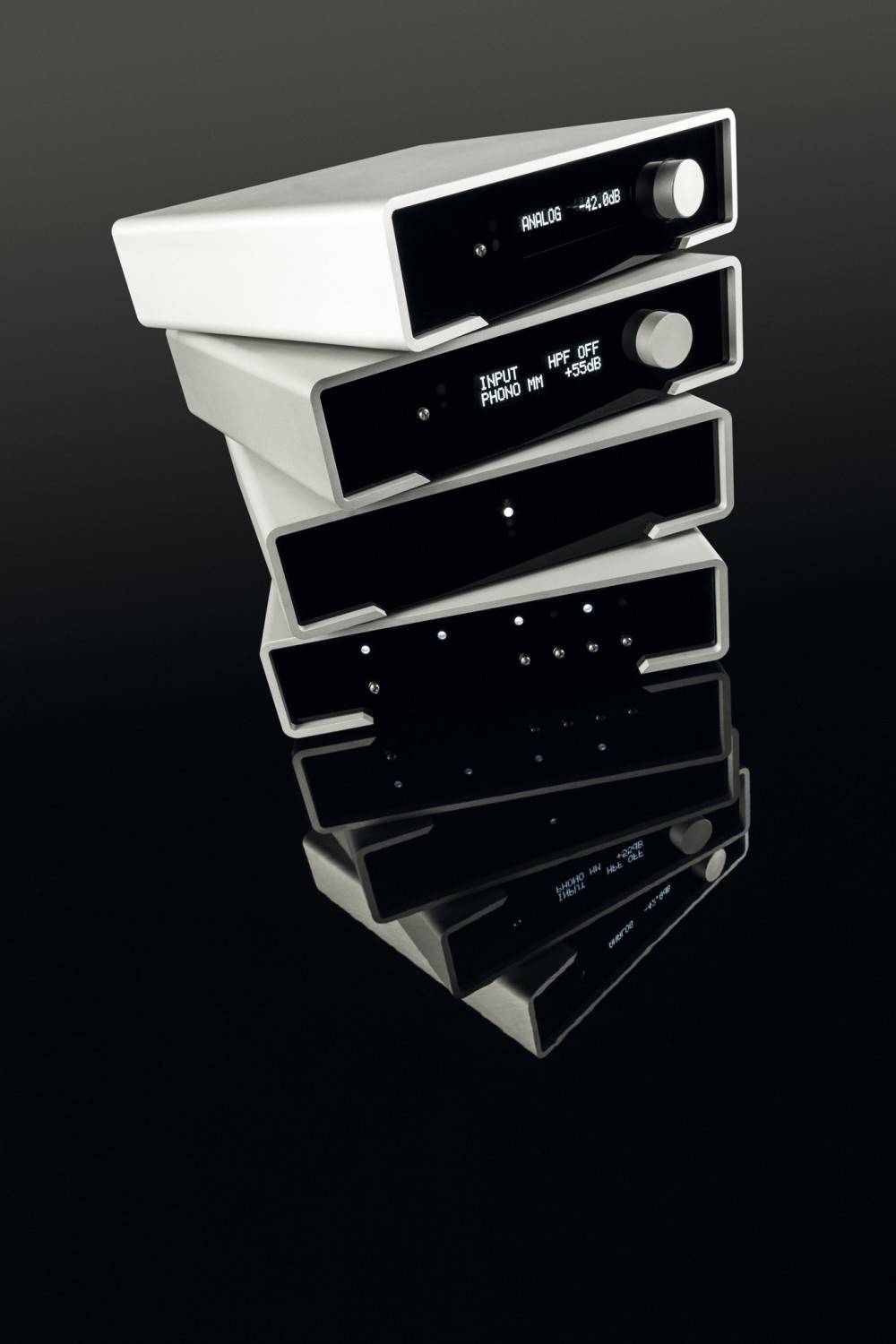 Systemtest: Manunta Nash, Manunta Young MK III, Manunta Crosby, Manunta Van Der Graaf MK II, Bild 1 Phono Vorstufen Manunta Nash, Manunta Young MK III, Manunta Crosby, Manunta Van Der Graaf MK II im Test , Bild 1