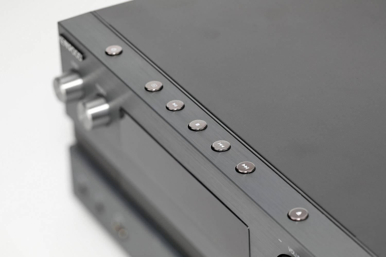 Kompaktes Musikpaket: Kenwood M-918DAB, Bild 4 Minianlagen Kenwood M-918DAB im Test, Bild 4