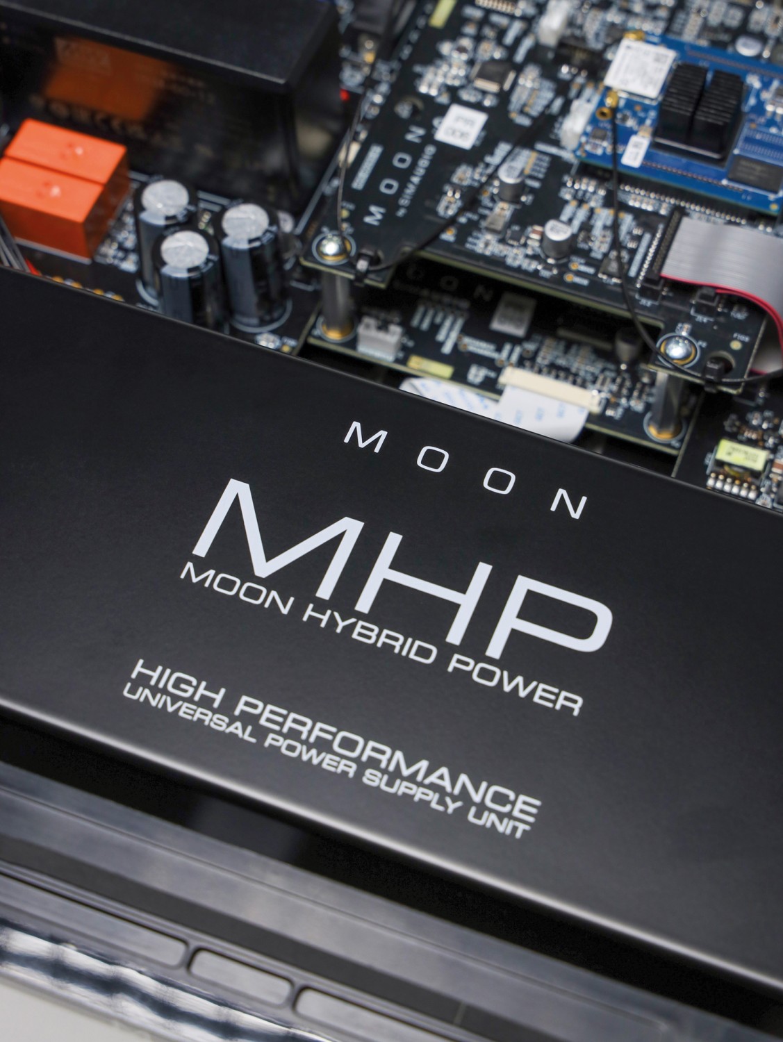 Vollverstärker Moon 371 im Test, Bild 2