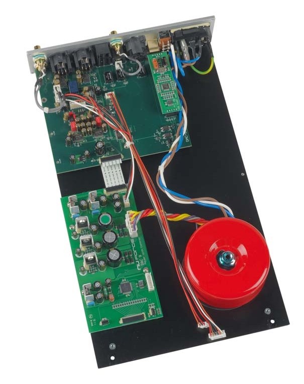 D/A-Wandler NuForce DAC-9 im Test, Bild 3