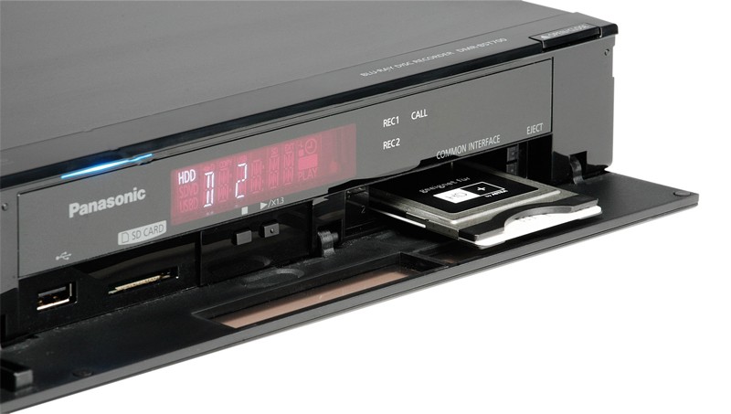Blu-ray-Rekorder Panasonic DMR-BST700 im Test, Bild 3