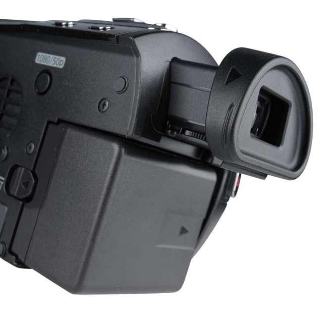 Camcorder Panasonic HDC-TM900 + VW-CLT1 im Test, Bild 2