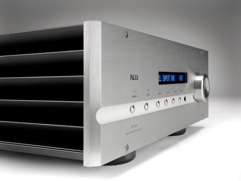 Class A light: Pass Labs INT-30A, Bild 1 Vollverstärker Pass Labs INT-30A im Test, Bild 1