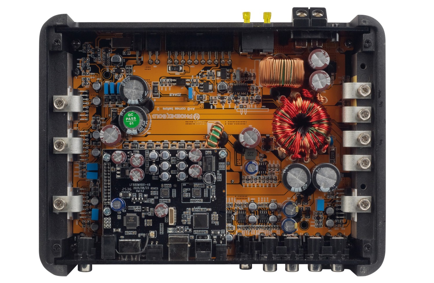 DSP zum Kampfpreis: Phoenix Gold ZDA4.8, Bild 3 Car Hifi Endstufe 4-Kanal Phoenix Gold ZDA4.8 im Test, Bild 3