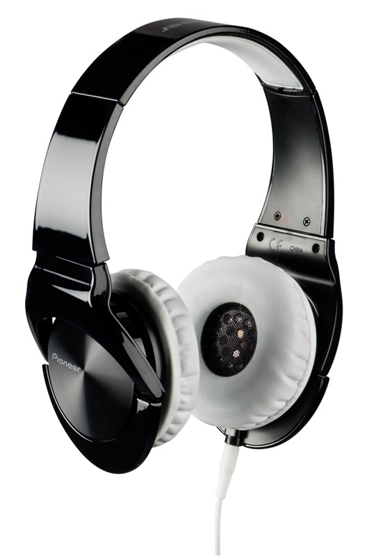 Schick und knackig: Pioneer SE-MJ751l, Bild 1 Kopfhörer Hifi Pioneer SE-MJ751l im Test, Bild 1