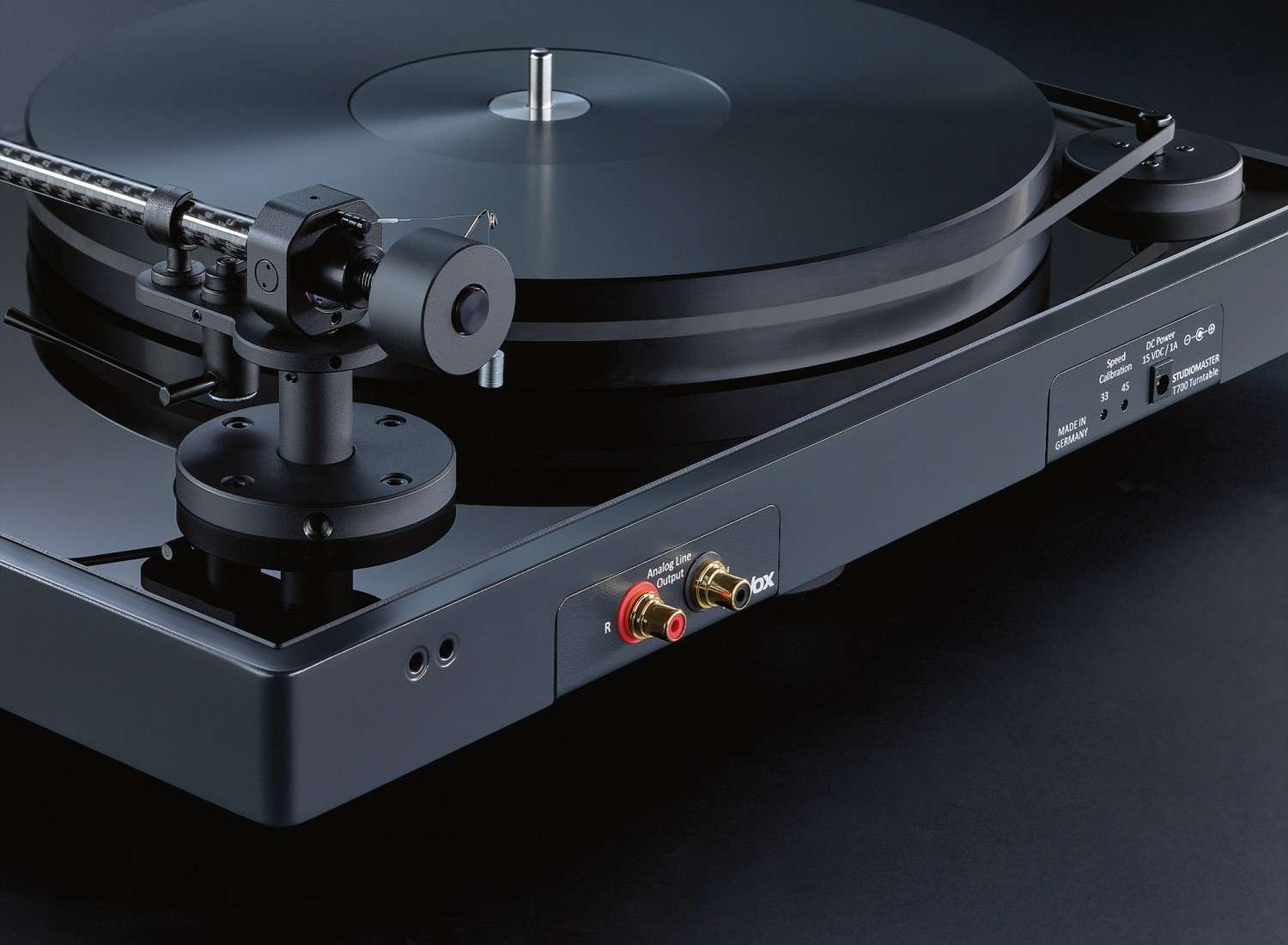 Revox High End Plattenspieler: Revox Studiomaster T700, Bild 3 Plattenspieler Revox Studiomaster T700 im Test, Bild 3