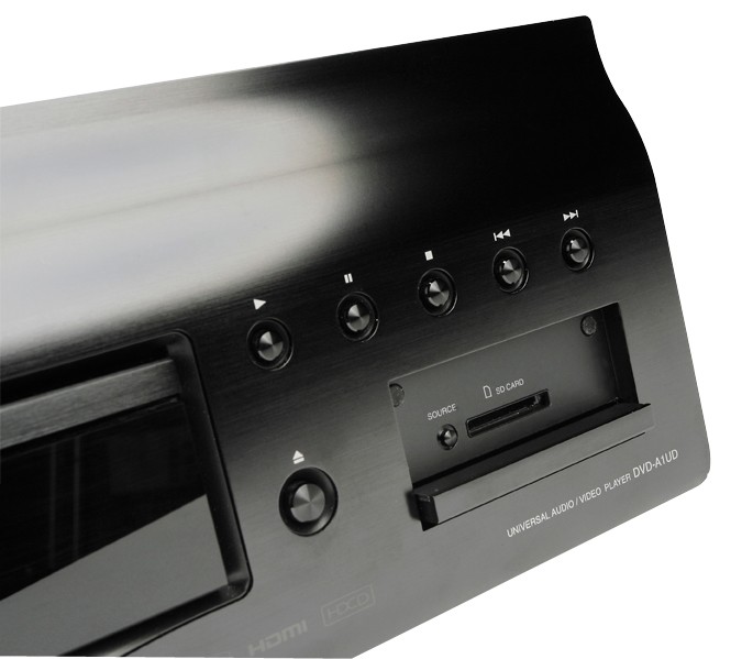 Ohne Kompromisse: Denon DVD-A1UD, Bild 3 Blu-ray-Player Denon DVD-A1UD im Test, Bild 3
