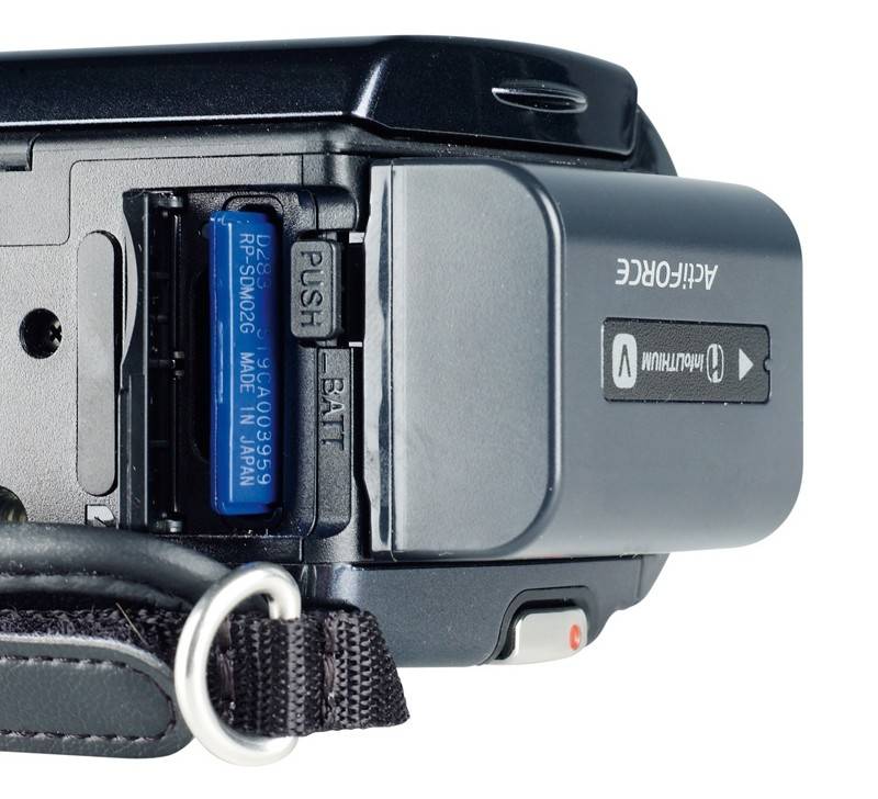 Camcorder Sony HDR-CX305 im Test, Bild 3