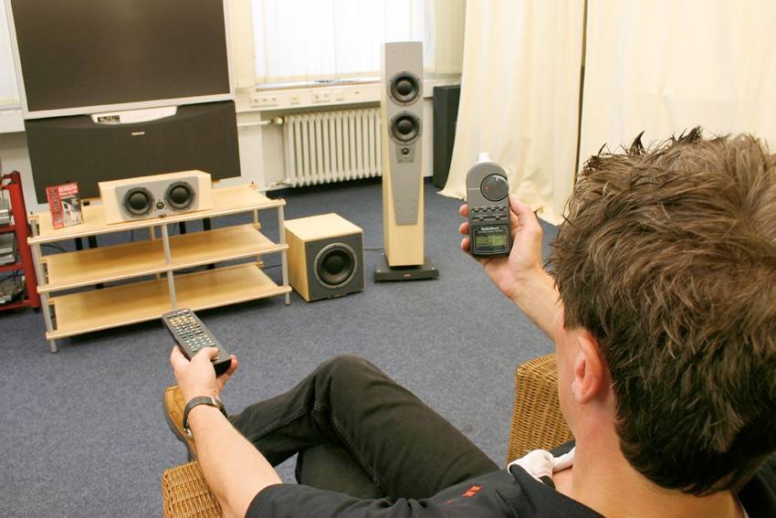 Vergleichstest: 9 Flachlautsprecher im HEIMKINO-Vergleichstest, Bild 2 Flachlautsprecher: 9 Flachlautsprecher im HEIMKINO-Vergleichstest, Bild 2